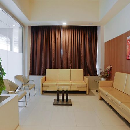Hotel Krone Plaza Near Igi Airport Нью-Дели Экстерьер фото