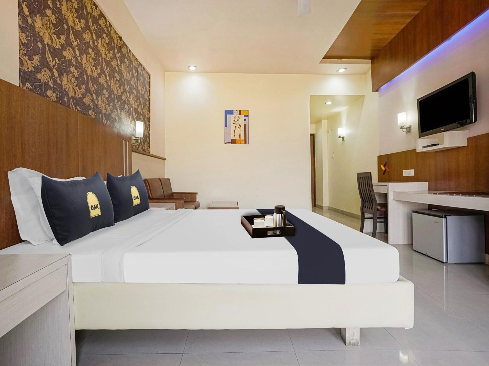 Hotel Krone Plaza Near Igi Airport Нью-Дели Экстерьер фото