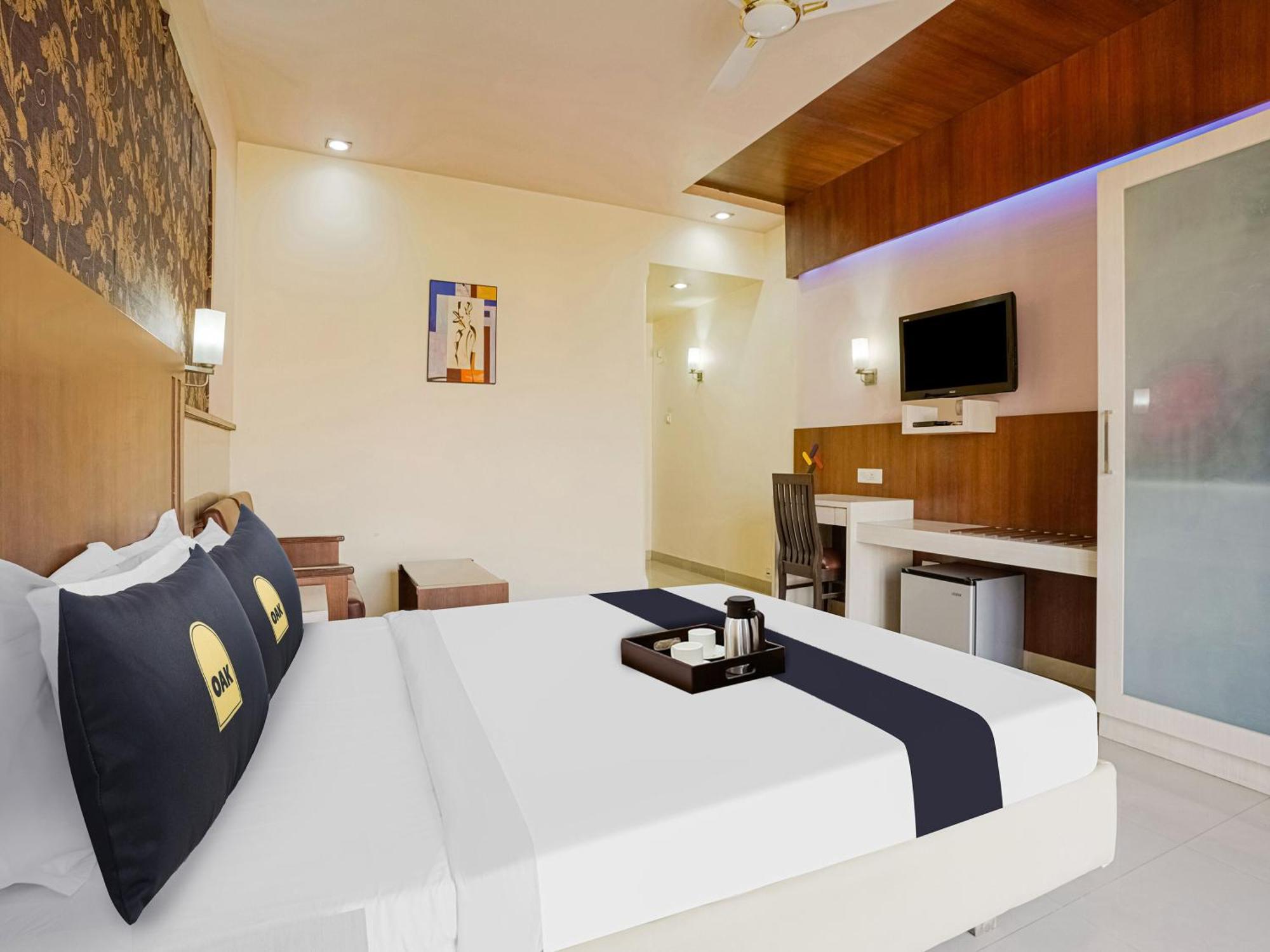 Hotel Krone Plaza Near Igi Airport Нью-Дели Экстерьер фото