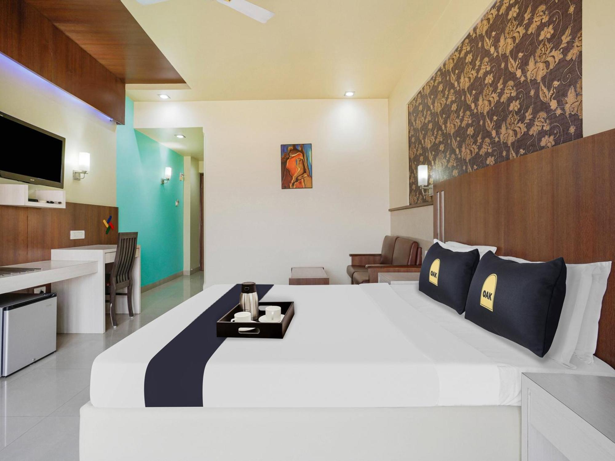 Hotel Krone Plaza Near Igi Airport Нью-Дели Экстерьер фото