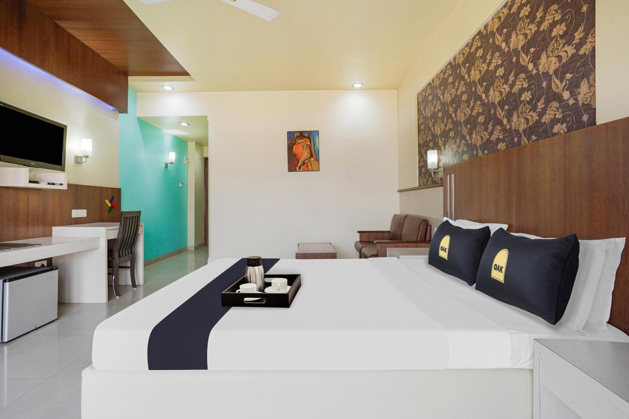 Hotel Krone Plaza Near Igi Airport Нью-Дели Экстерьер фото