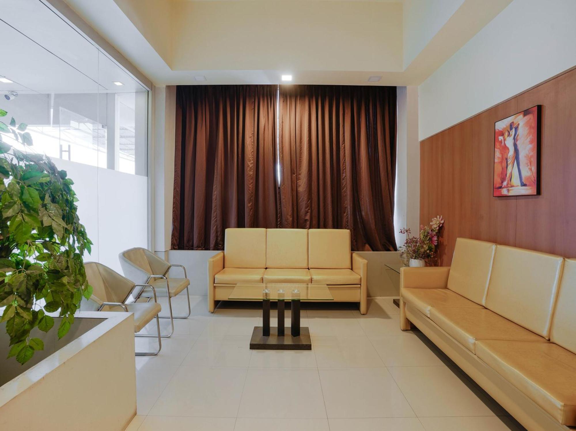 Hotel Krone Plaza Near Igi Airport Нью-Дели Экстерьер фото